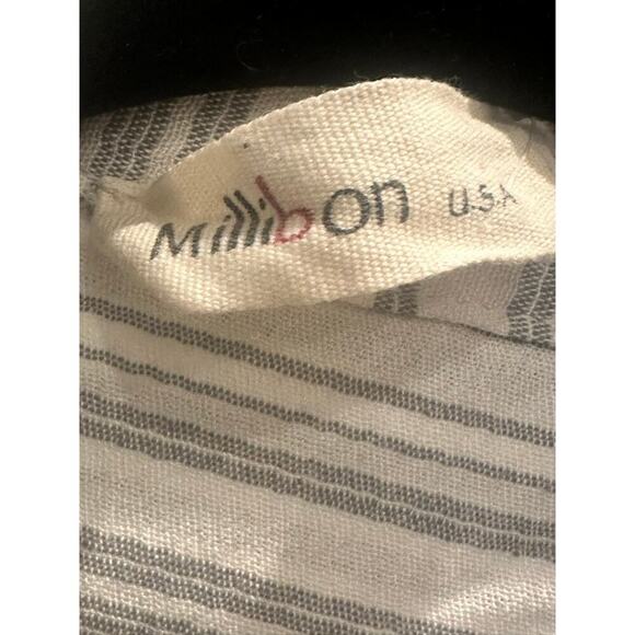 Milli Bon – Striped Raw Hem Button-Up Shirt – S - Picture 2 of 4